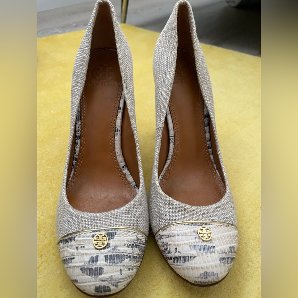 Tory burch block heels.
